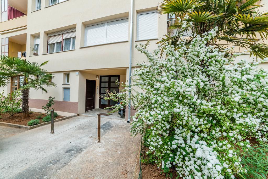 Apartment Aquileia Пула Экстерьер фото